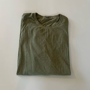 Lululemon Men’s Metal Vent Tech Short Sleeve Shirt Size Extra Small Olive Green